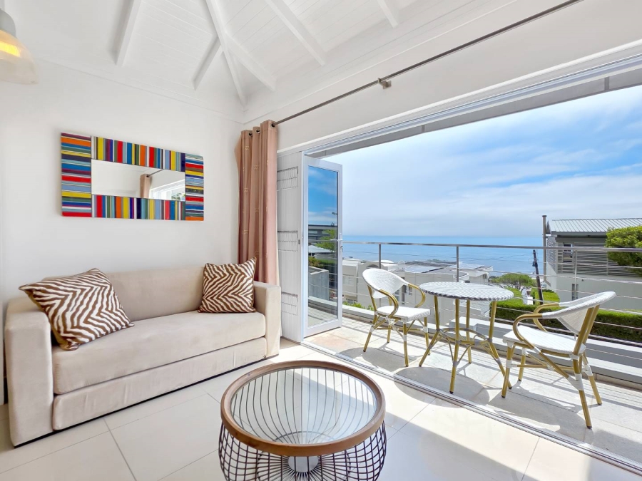 To Let 1 Bedroom Property for Rent in Camps Bay Western Cape